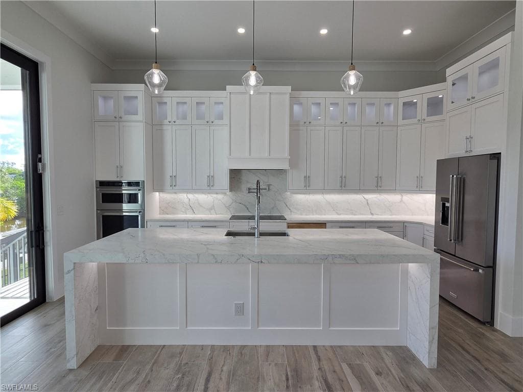 231 1st ST-18