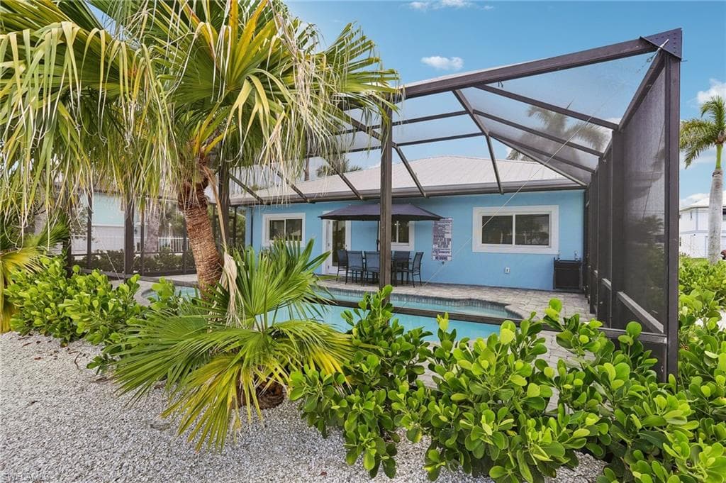 267 Flamingo ST-27