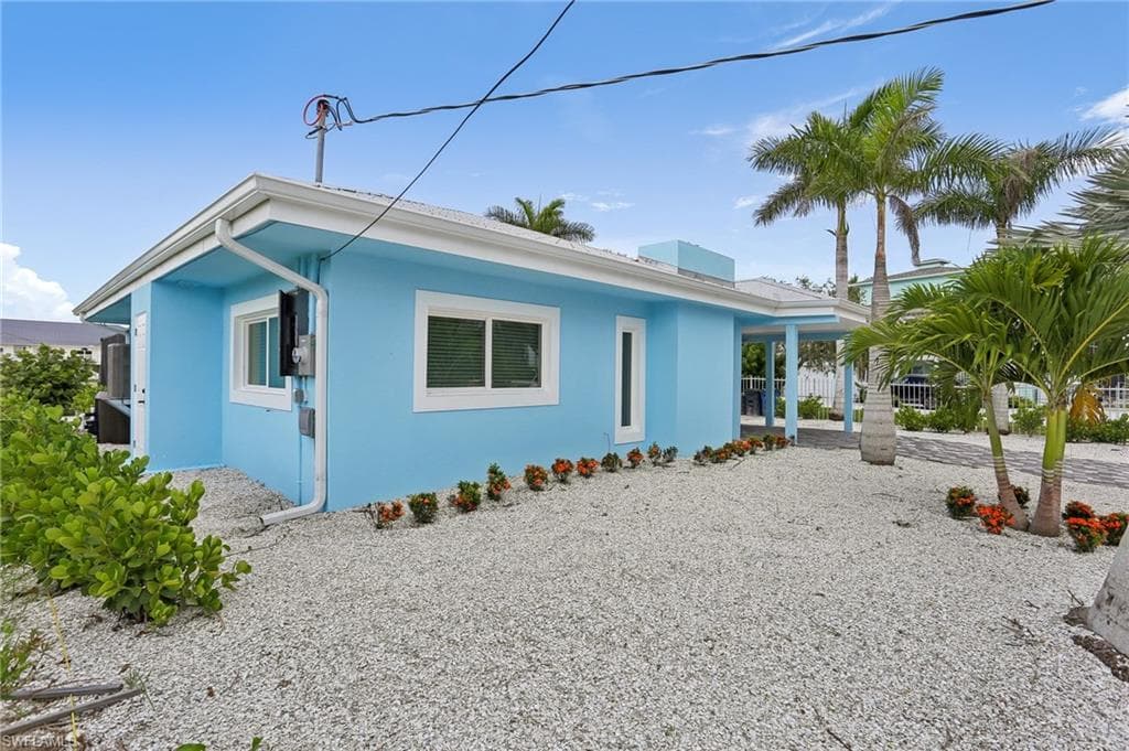 267 Flamingo ST-2