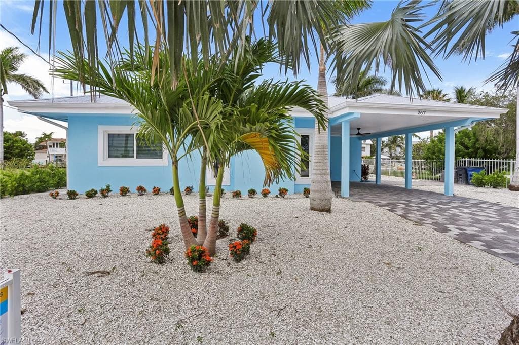 267 Flamingo ST-1