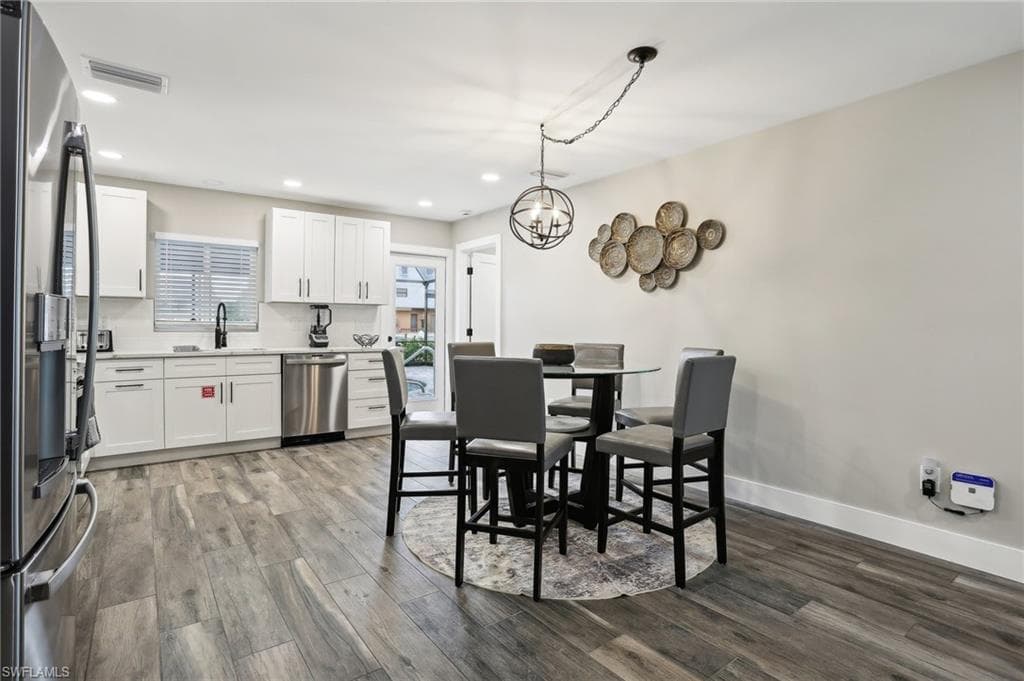 267 Flamingo ST-9