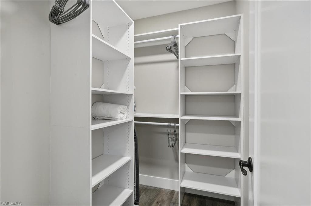 267 Flamingo ST-24