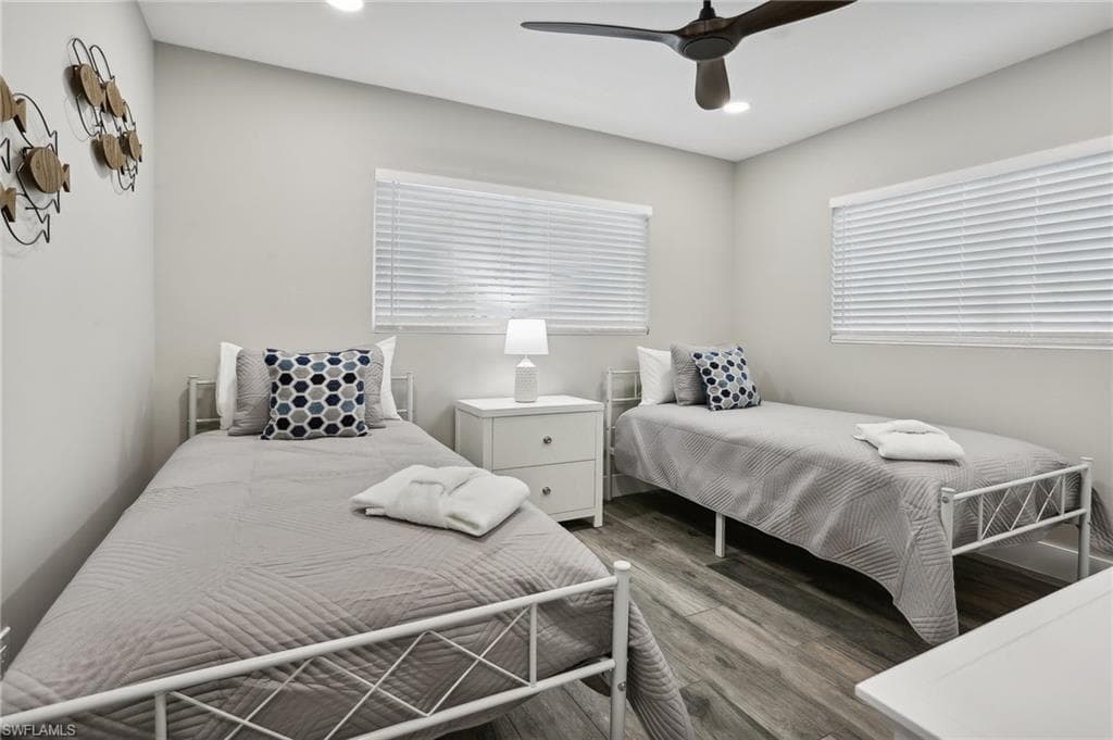 267 Flamingo ST-14