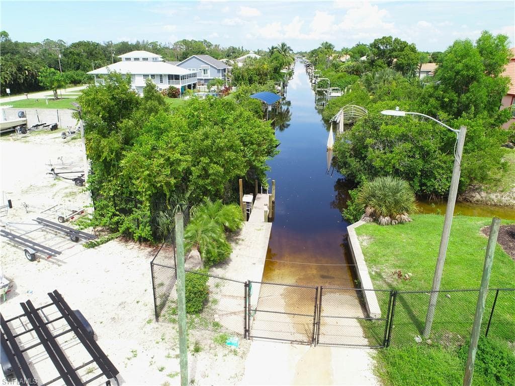 5460 Harborage DR-49