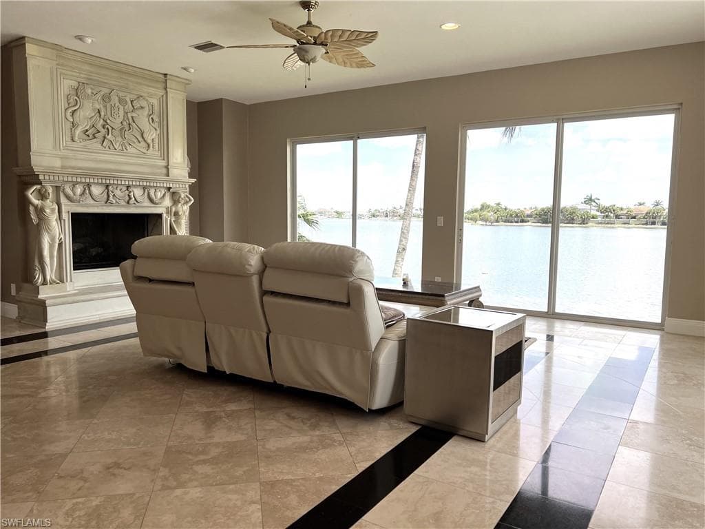 5460 Harborage DR-29