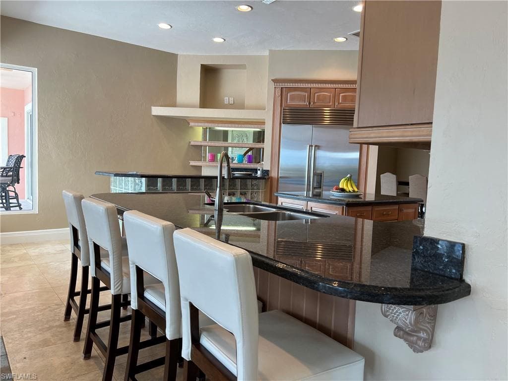 5460 Harborage DR-25