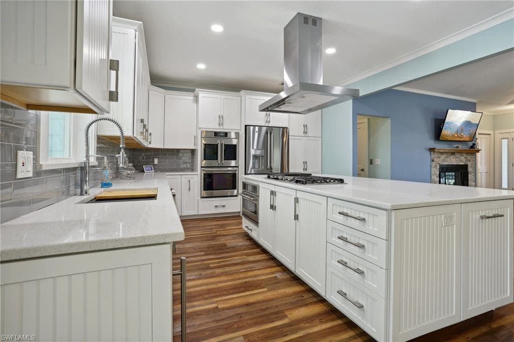 8335 Main ST-23