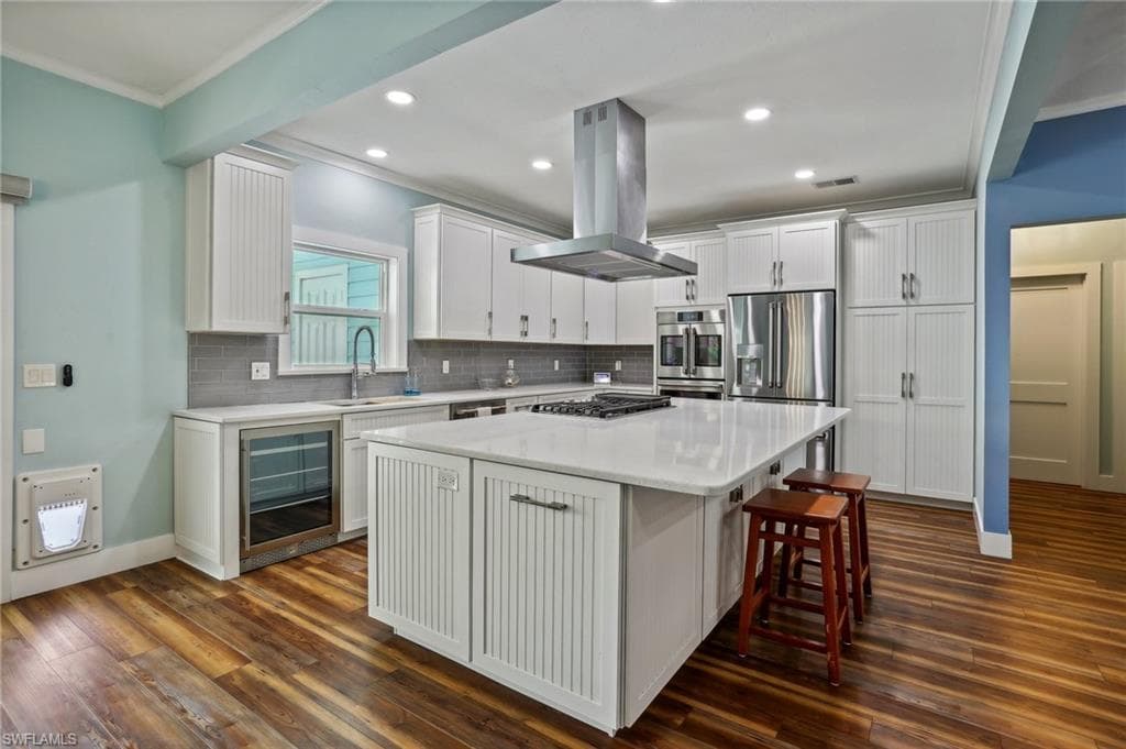 8335 Main ST-22