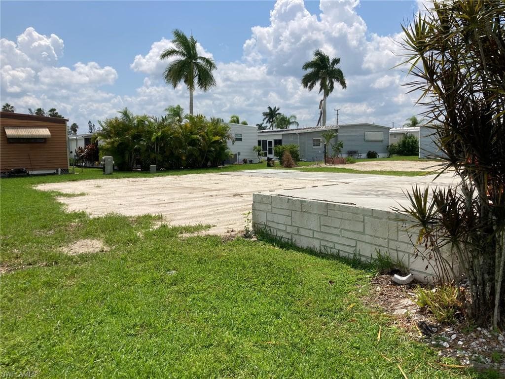 253 Hamlin DR-2
