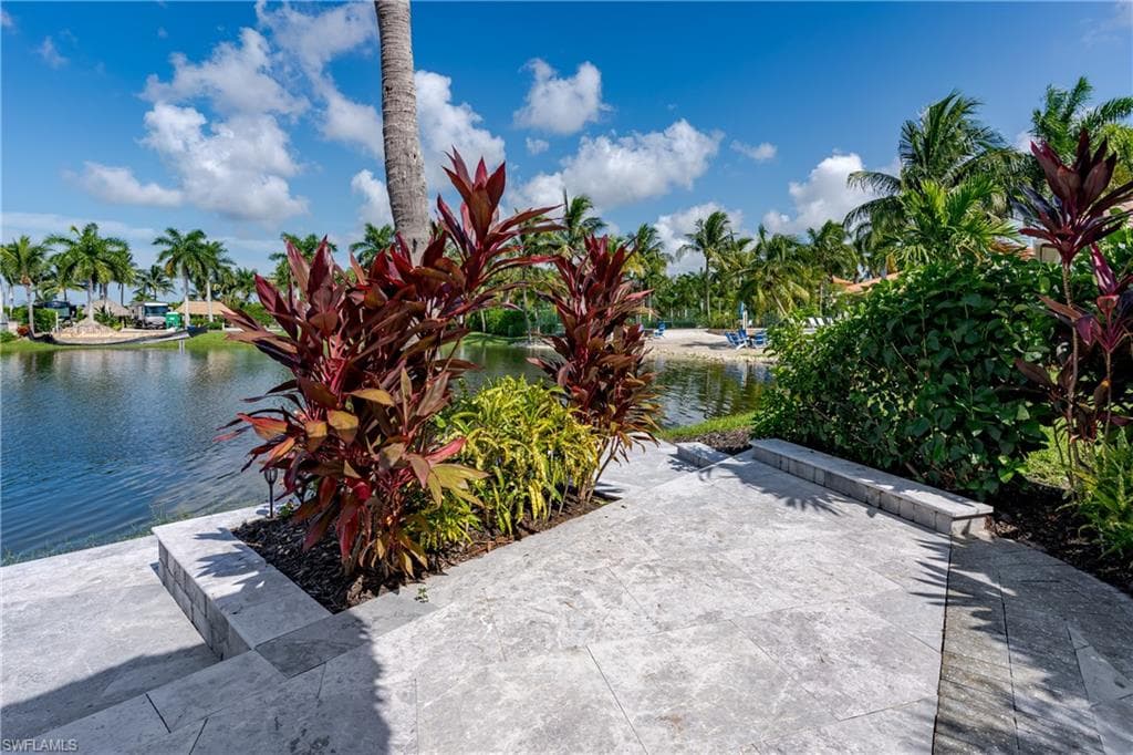 13453 Ladyfish LN-2