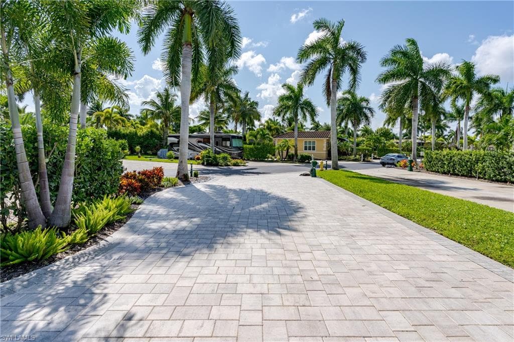13453 Ladyfish LN-11