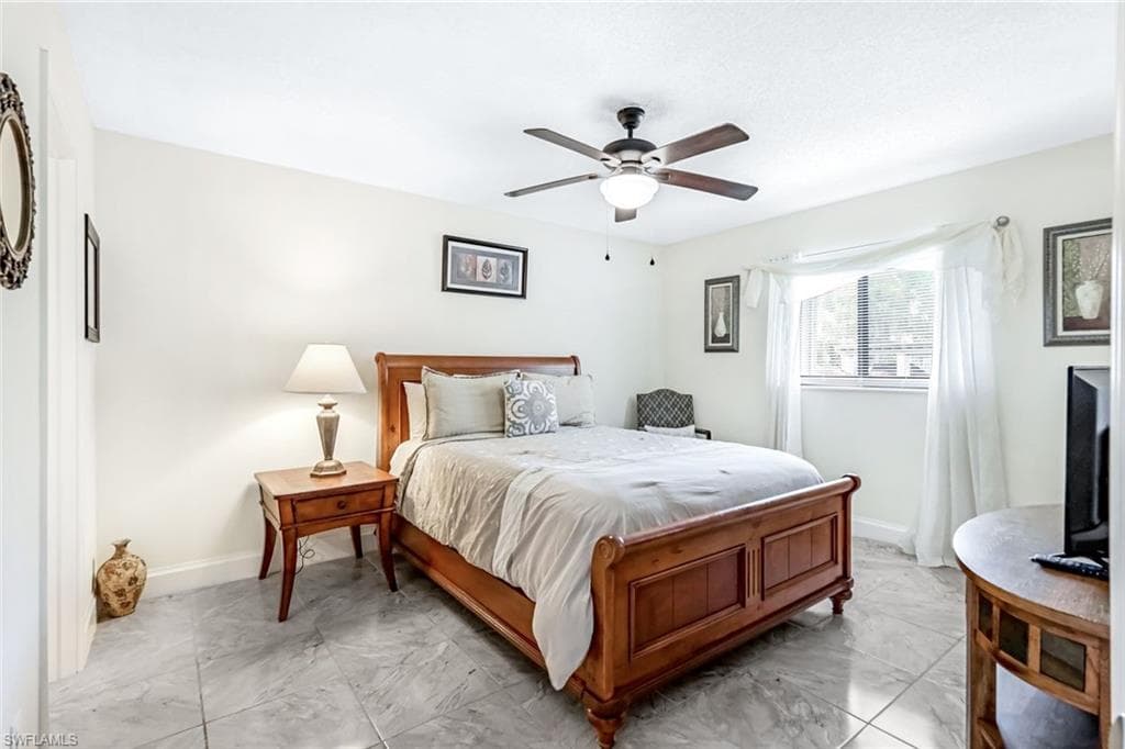 6324 Sugar Bush LN B-17