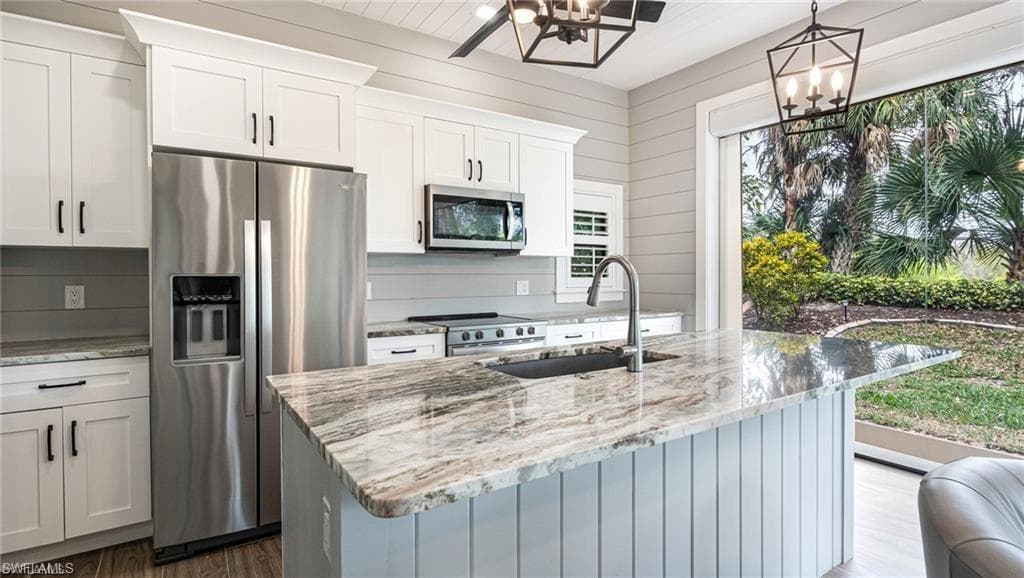 13666 Golden Palms CIR-9