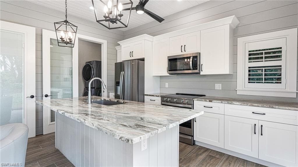13666 Golden Palms CIR-4