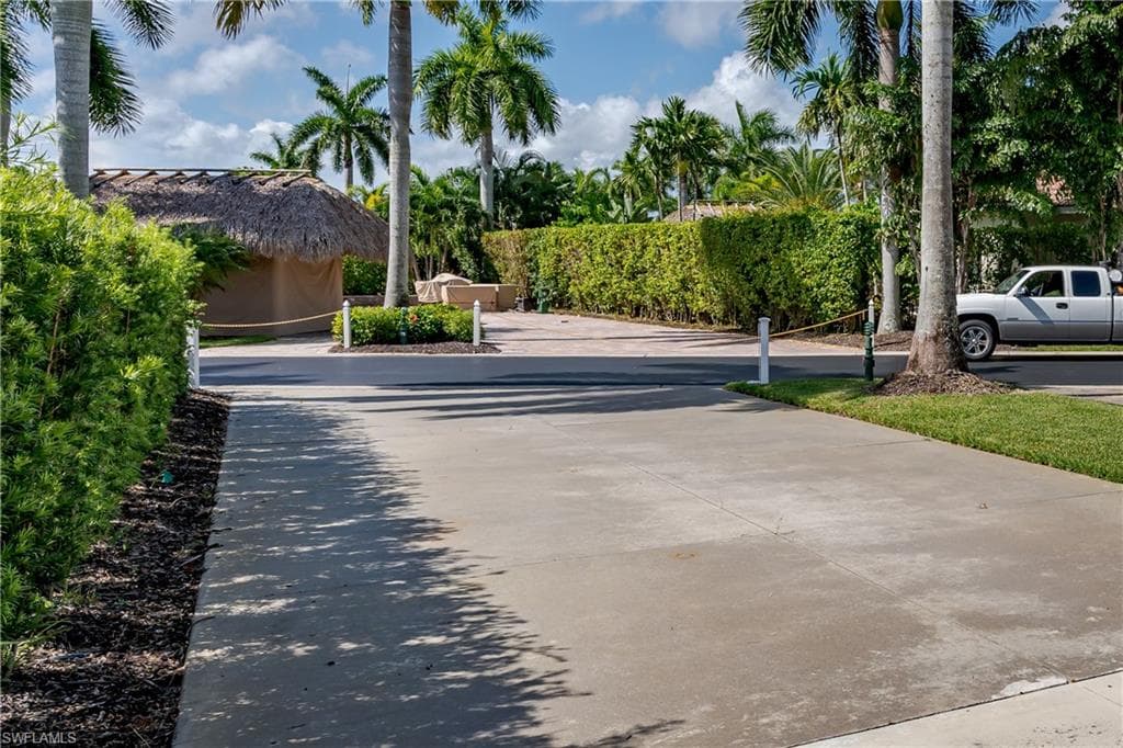 13611 Snook CIR-36