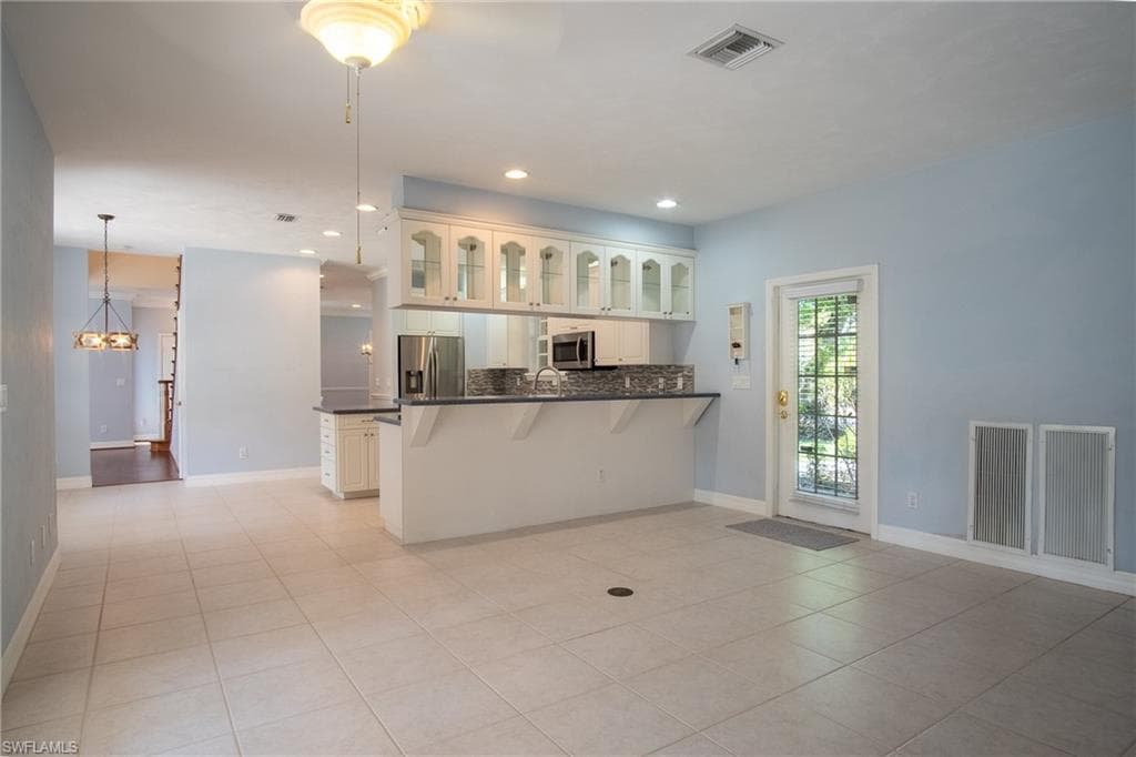 3751 McKinley AVE-17