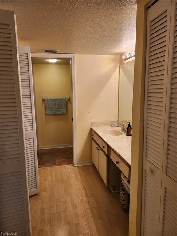 5885 Trailwinds DR 712-6