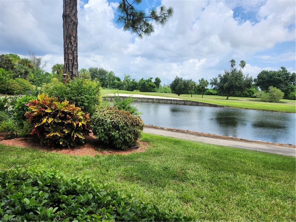 5885 Trailwinds DR 712-1