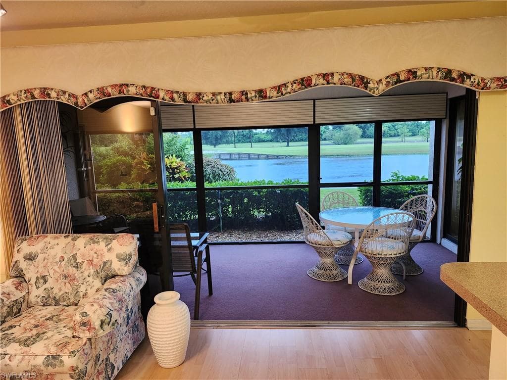 5885 Trailwinds DR 712-5