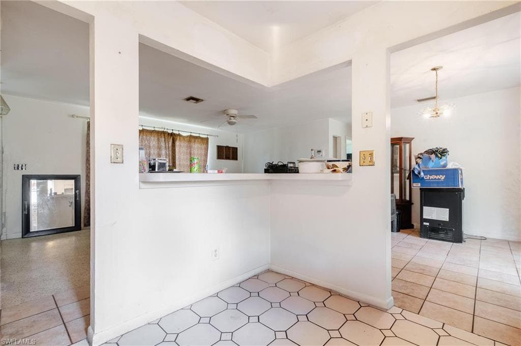 1208 Barnsdale ST-23