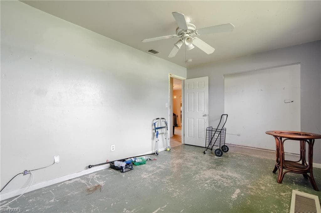 1208 Barnsdale ST-26