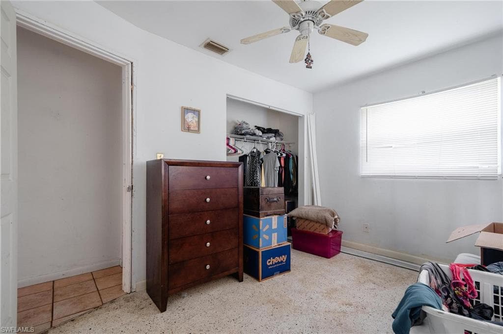 1208 Barnsdale ST-8
