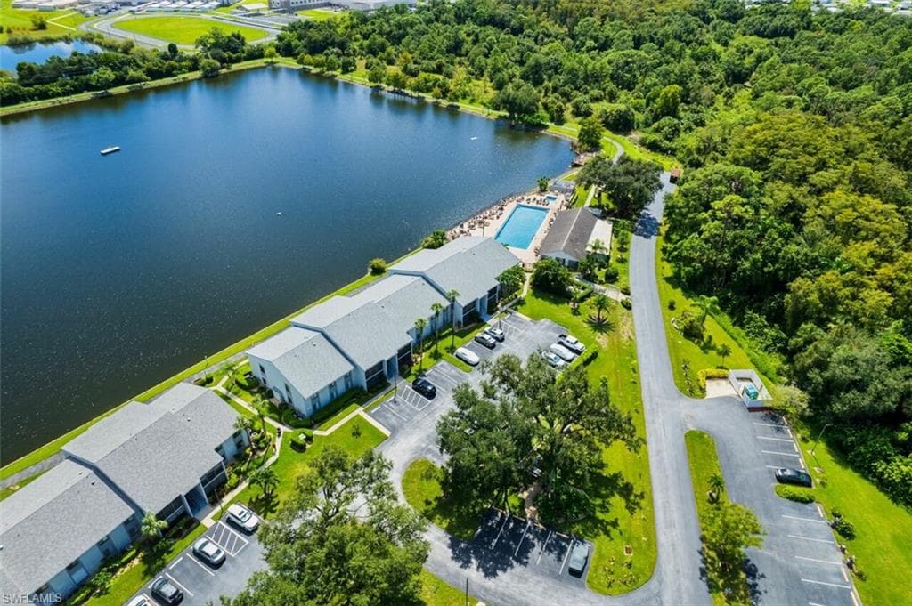 9626 Windsor Club CIR-45