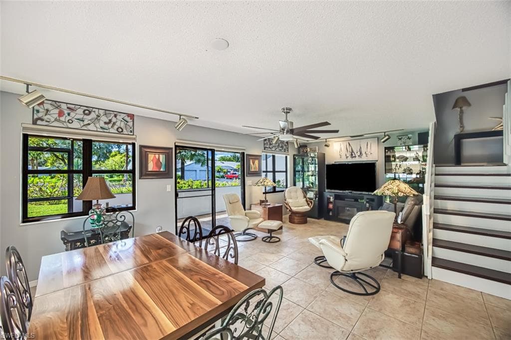 9626 Windsor Club CIR-19