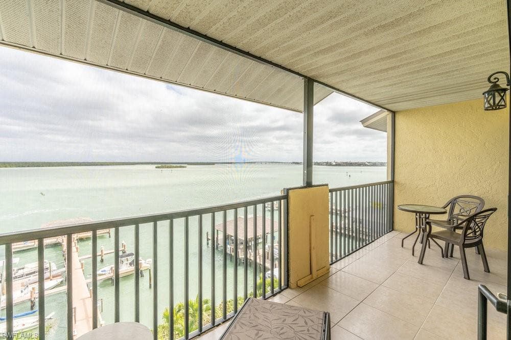 10 Tampa PL 203-18