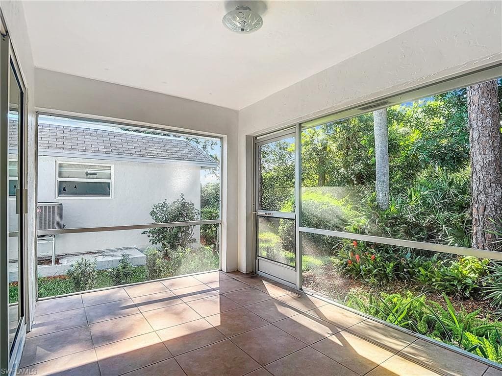 375 CARNABY CT 54-42