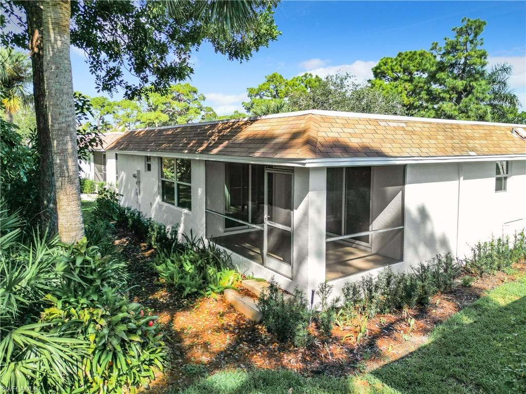 375 CARNABY CT 54-46