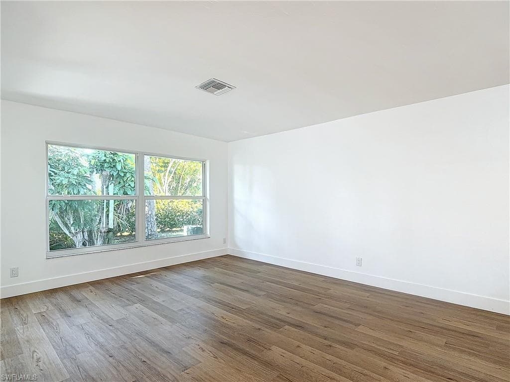 375 CARNABY CT 54-16