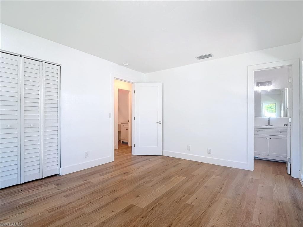 375 CARNABY CT 54-38
