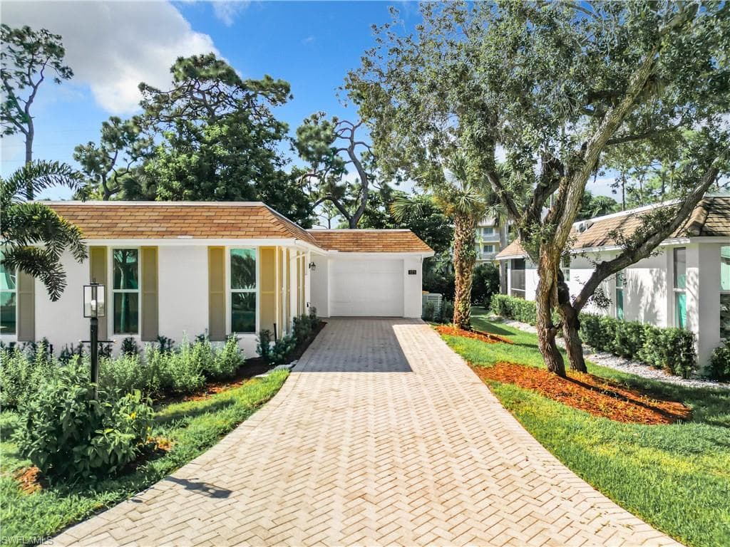 375 CARNABY CT 54-10