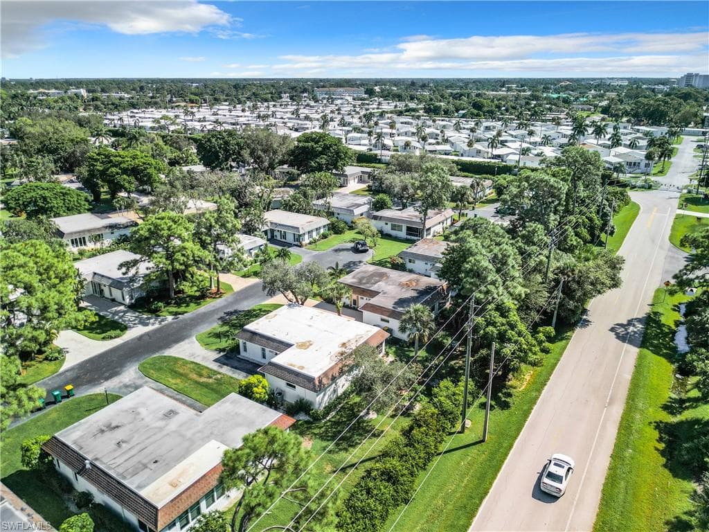 375 CARNABY CT 54-49