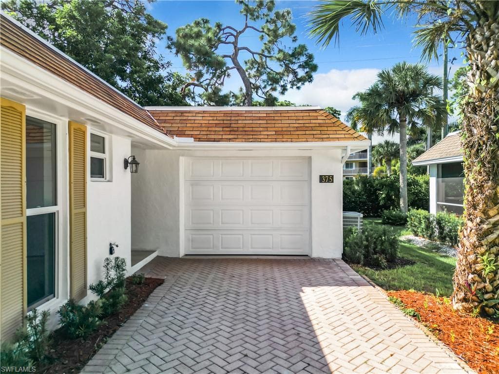 375 CARNABY CT 54-11