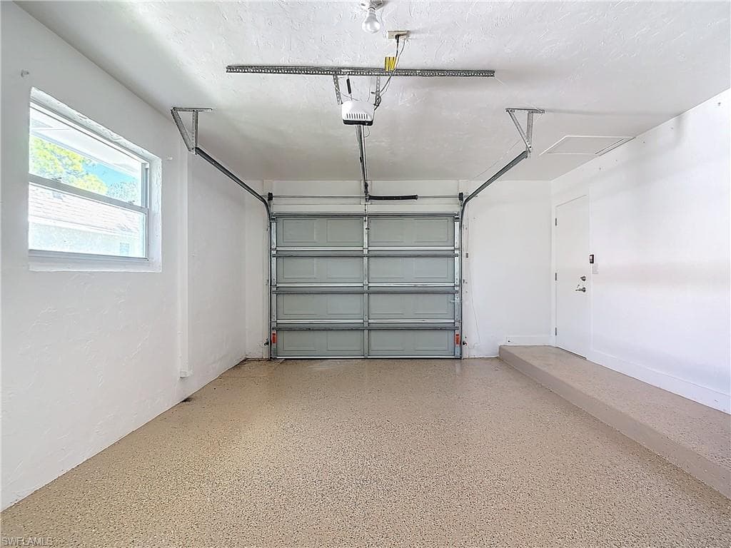 375 CARNABY CT 54-40