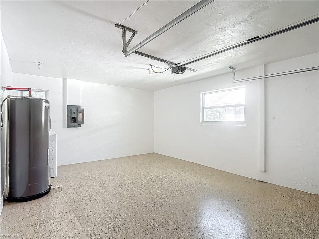 375 CARNABY CT 54-39
