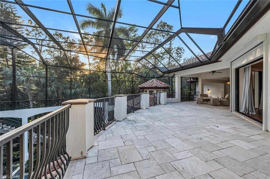4453 Brynwood DR-35