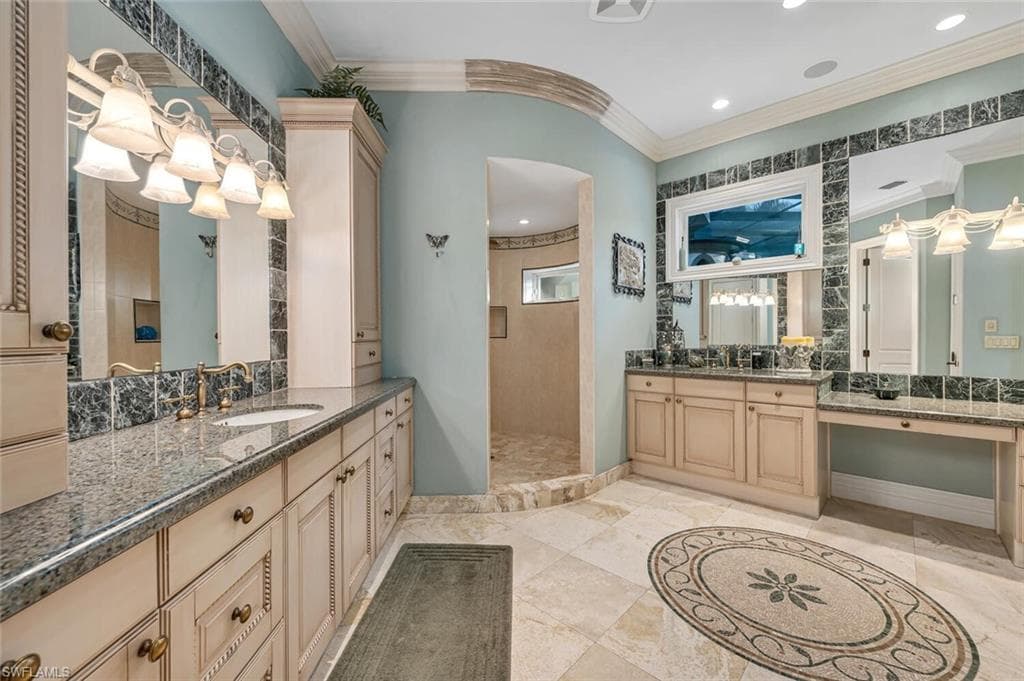 4453 Brynwood DR-29