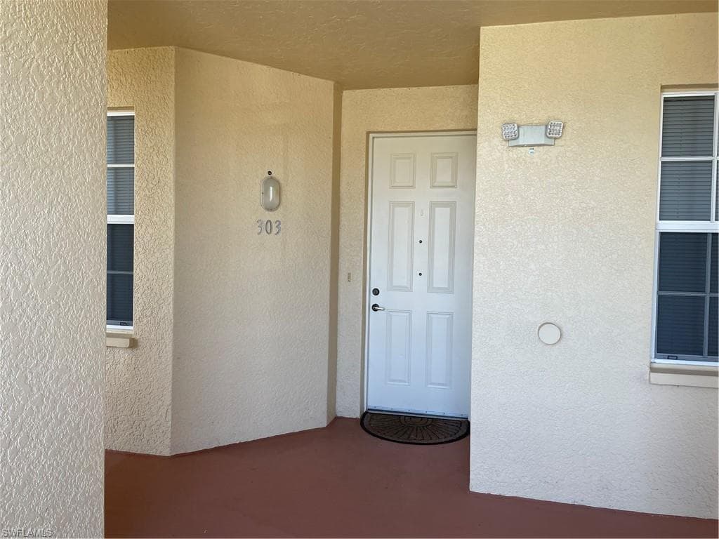 1105 Van Loon Commons CIR 303-1