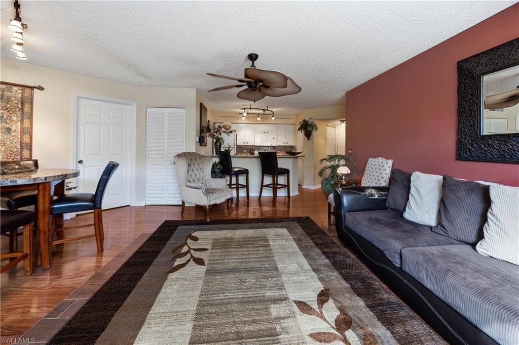 8870 Colonnades CT W 328-6