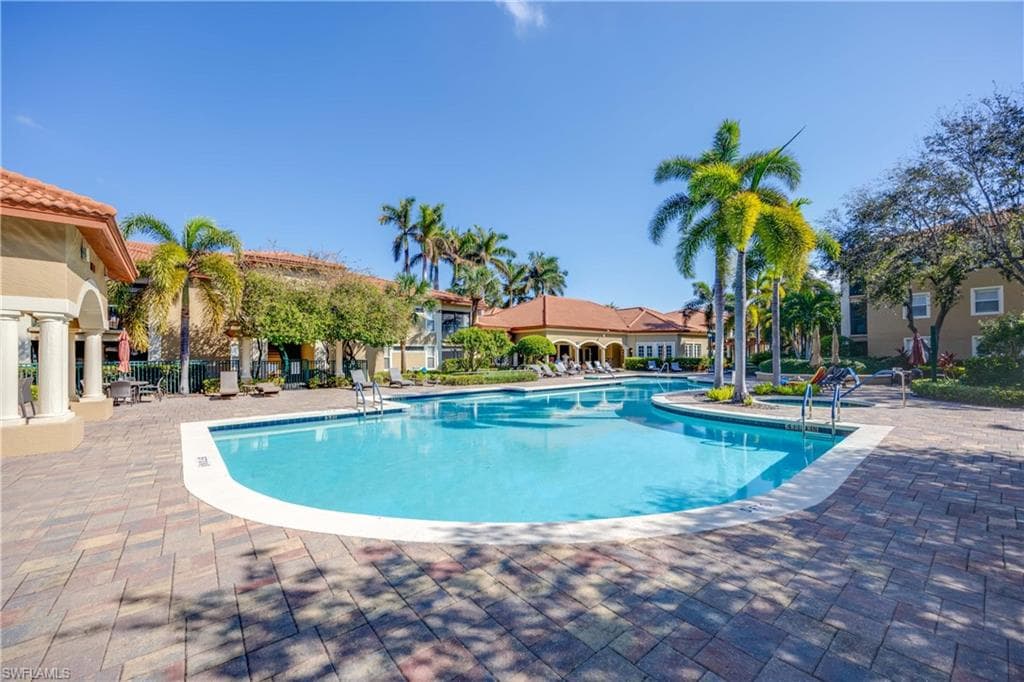 8870 Colonnades CT W 328-22