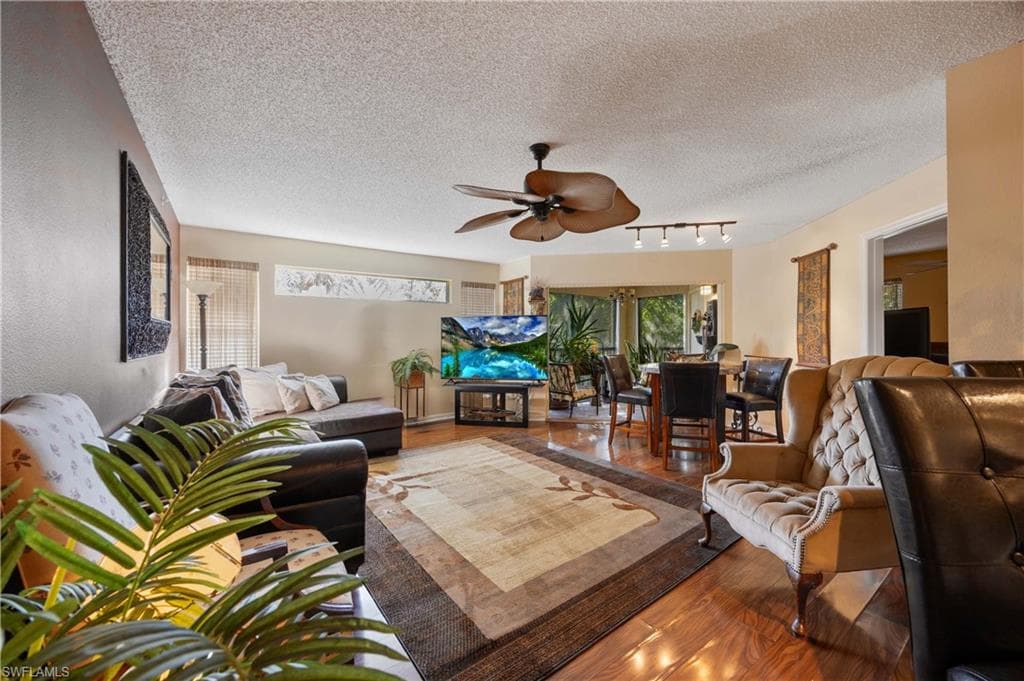 8870 Colonnades CT W 328-1