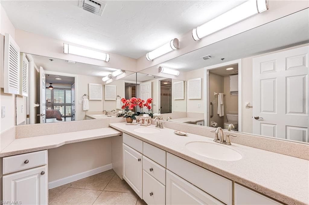 26225 Hickory BLVD 7D-19