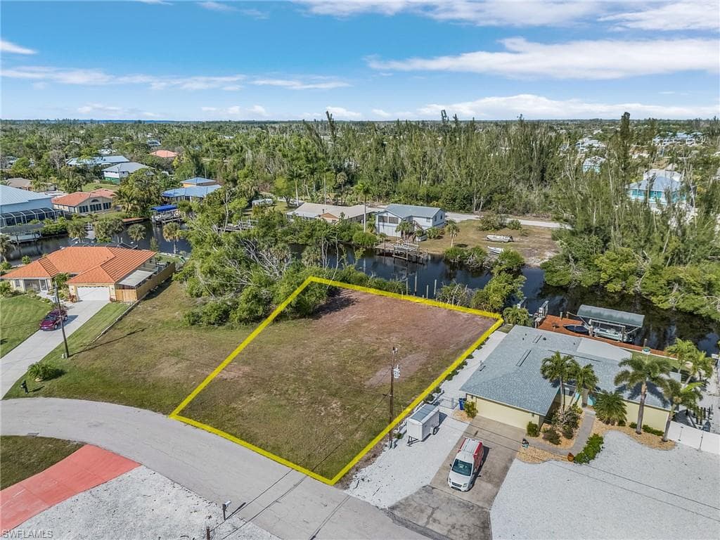 5260 Genesee PKWY-2
