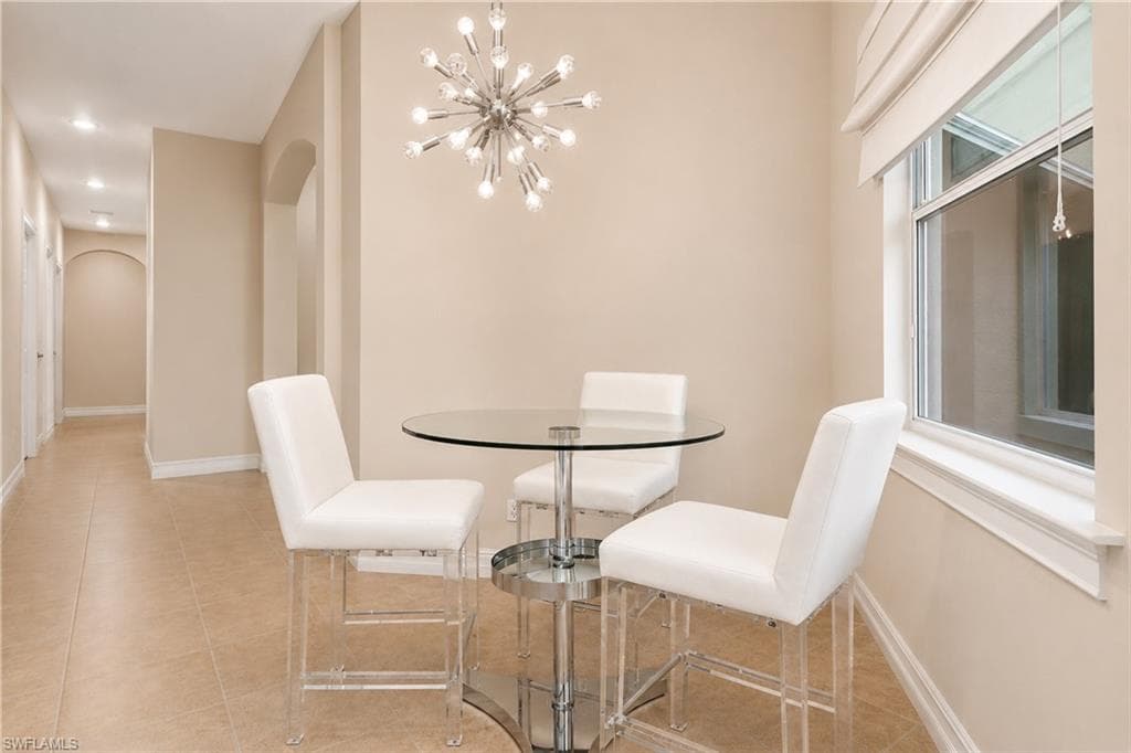 291 Saddlebrook LN-17
