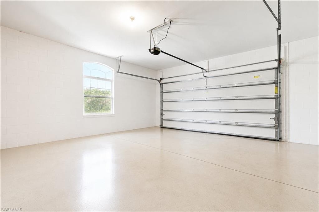 291 Saddlebrook LN-28