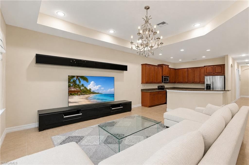 291 Saddlebrook LN-9