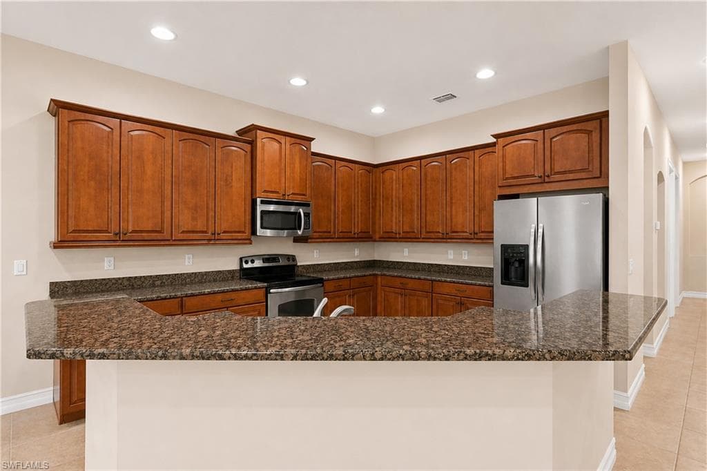 291 Saddlebrook LN-10